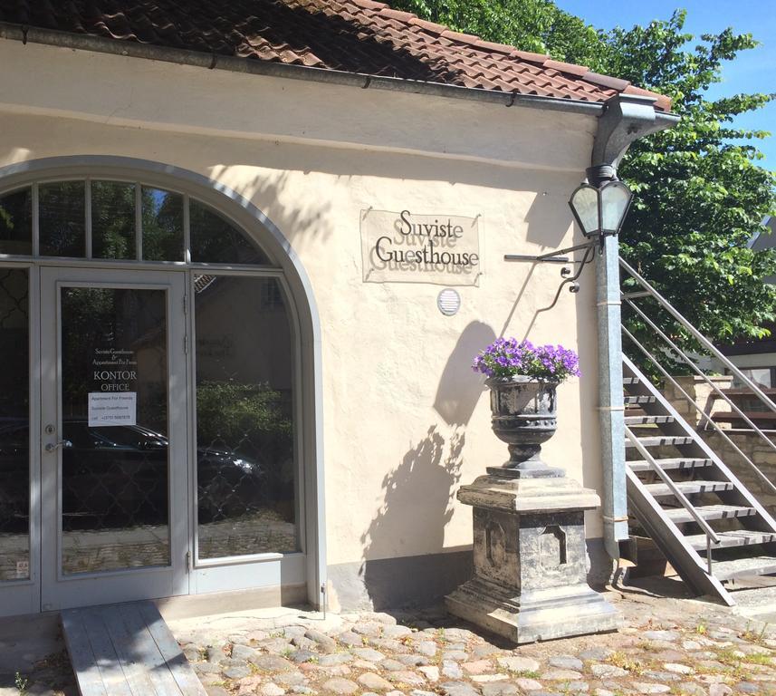 Suviste Guesthouse Kuressaare Exteriör bild