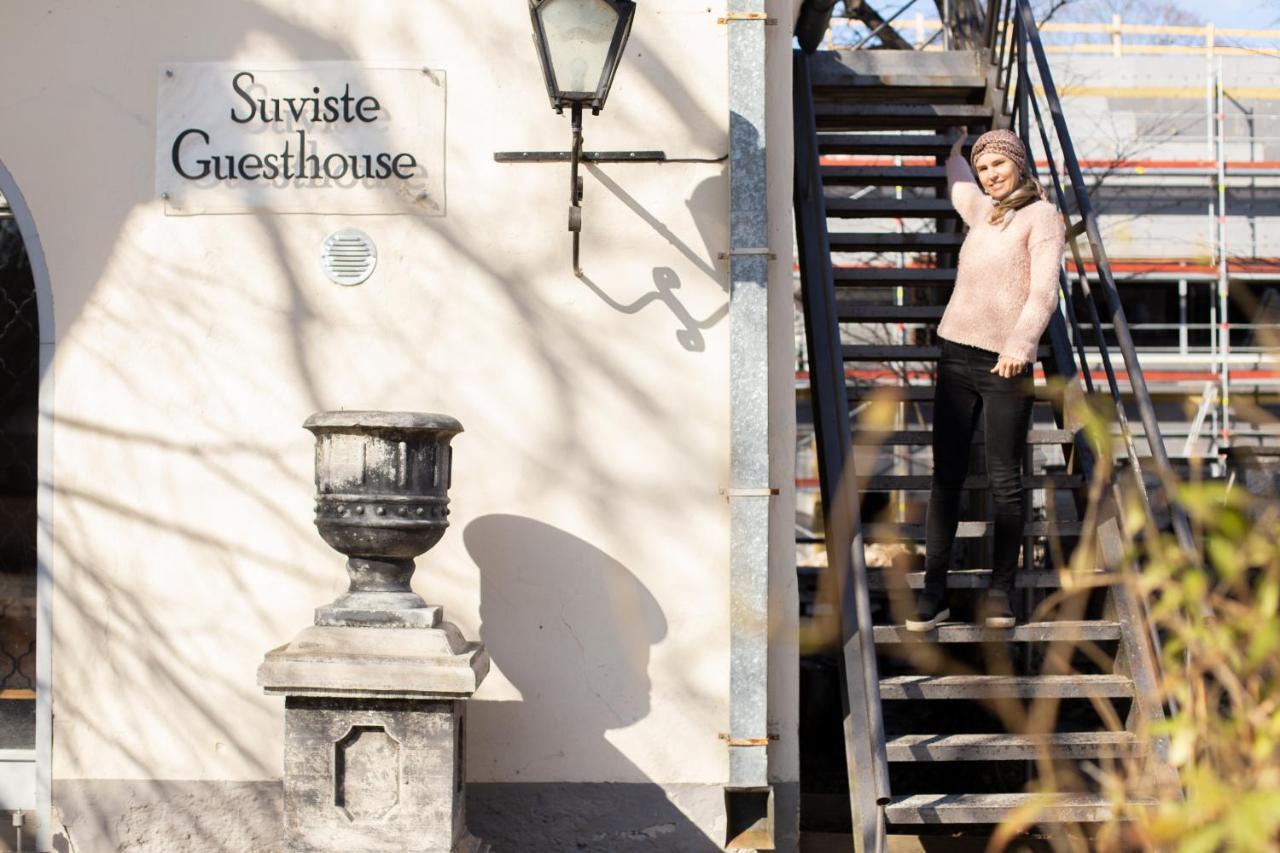 Suviste Guesthouse Kuressaare Exteriör bild